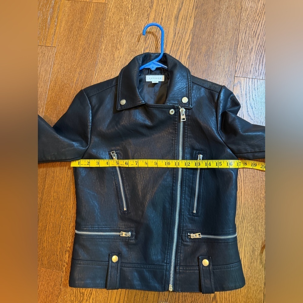 Topshop BLACK Faux Leather Biker Moto Classic Minimalist Jacket Size 4 - Picture 11 of 13